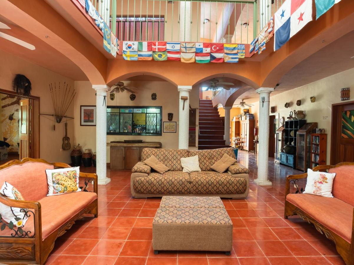 Capital O Casa Hamaca Hotel วัลลาโดลิด ภายนอก รูปภาพ